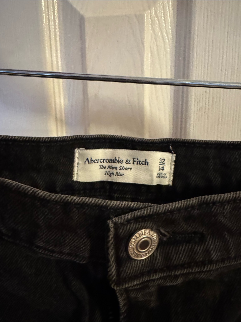 Abercrombie & Fitch Black Frayed Denim Cutoff Shorts - Picture 3 of 3